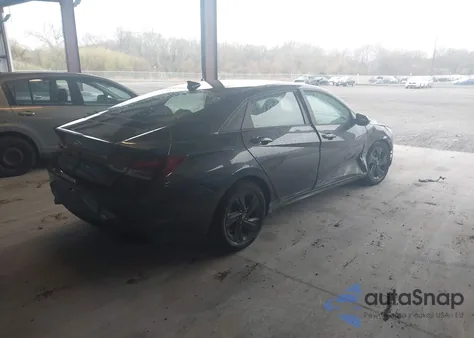 2021 Hyundai Elantra Sel from USA, damaged, VIN 5NPLS4AG8MH007846